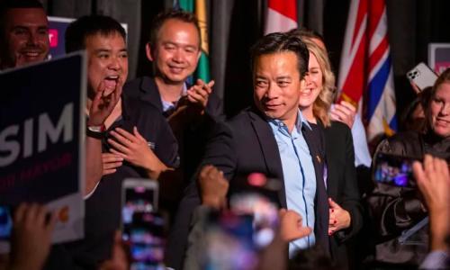 创造历史！温哥华建市136年来首位华裔市长当选！