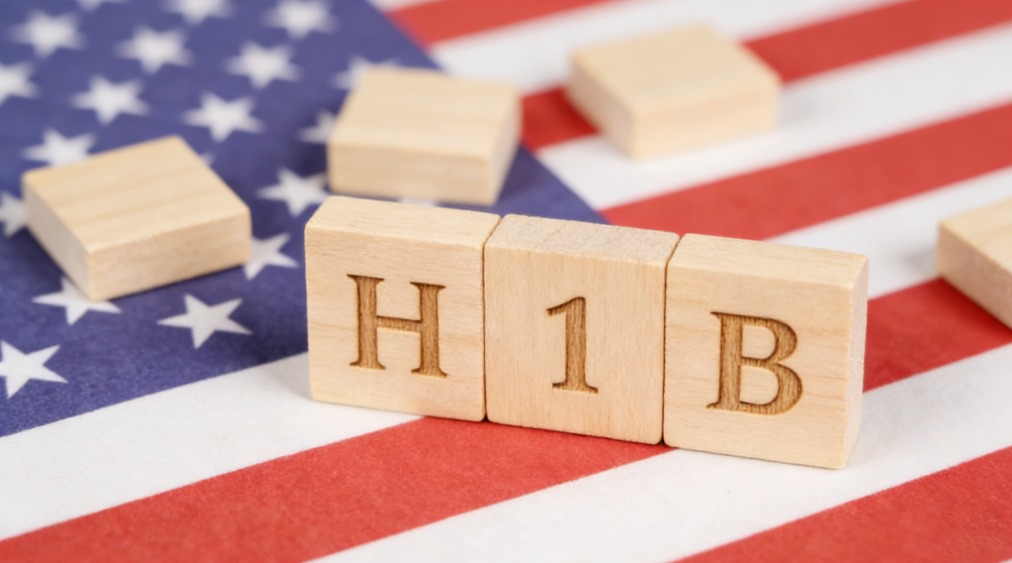 一次回国就可能失去工作？H-1B新变数正在影响留美职场