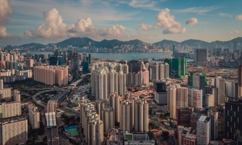 为什么越有钱的人，越想要香港身份？香港身份究竟有什么好？